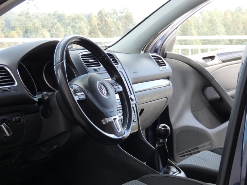 VOLKSWAGEN Golf VI 2.0 TDI
