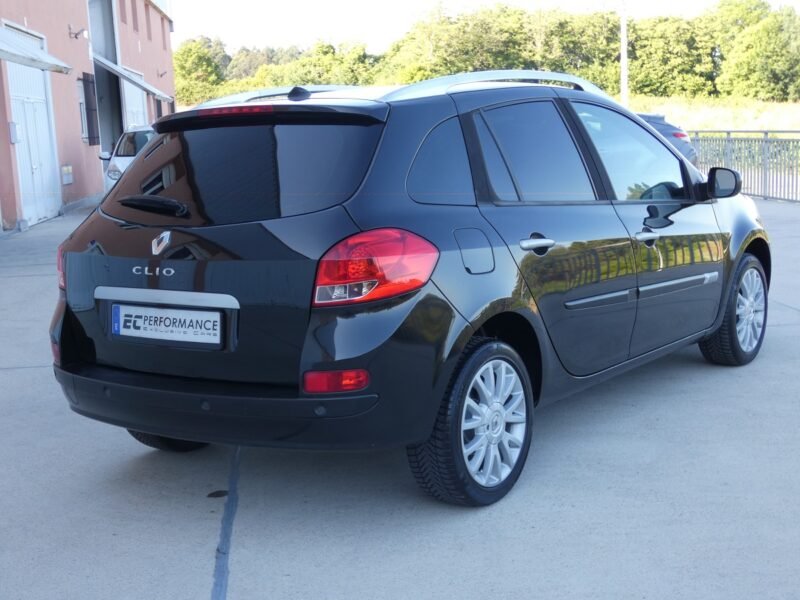 RENAULT Clio Grand Tour TCE