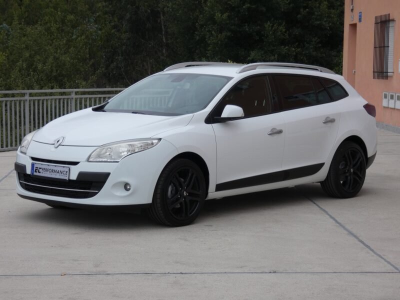 RENAULT Megane Sport Tourer 1.4 TCE