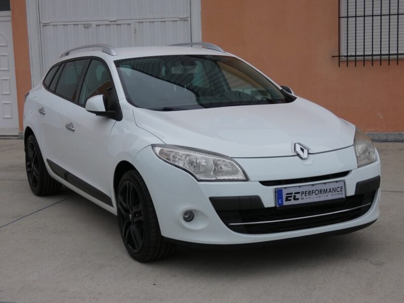 RENAULT Megane Sport Tourer 1.4 TCE