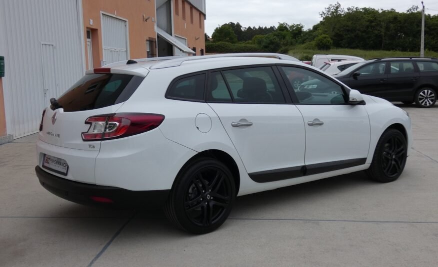 RENAULT Megane Sport Tourer 1.4 TCE