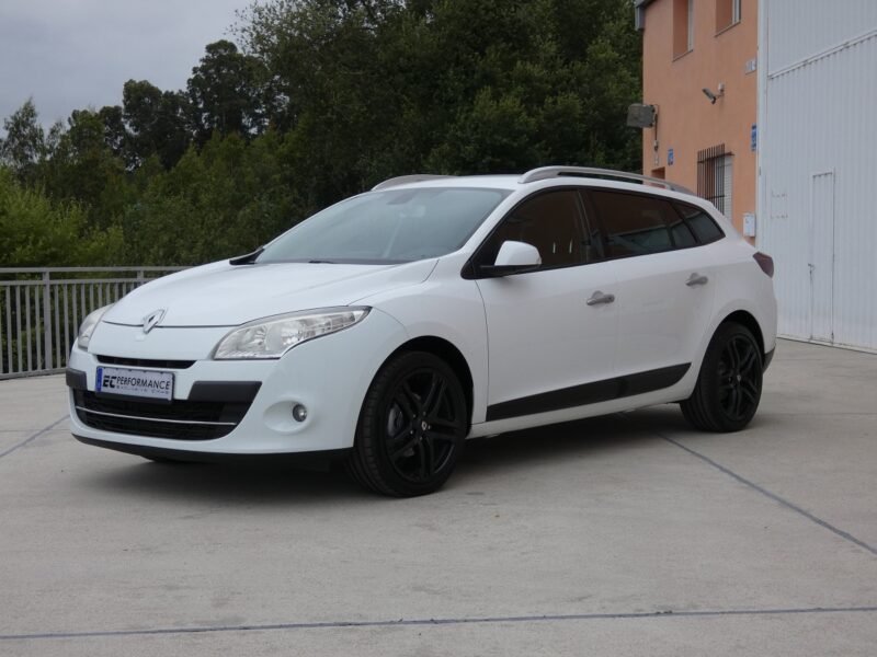 RENAULT Megane Sport Tourer 1.4 TCE