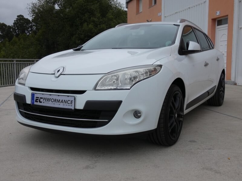 RENAULT Megane Sport Tourer 1.4 TCE