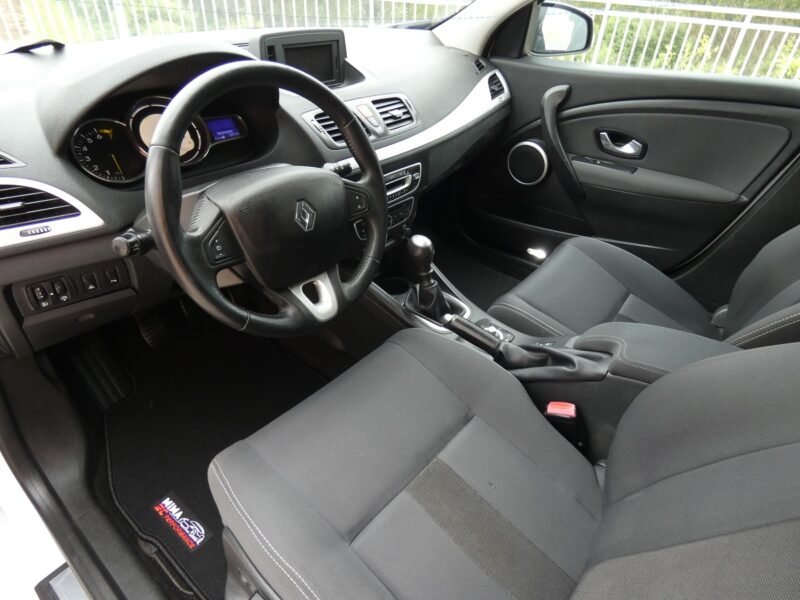 RENAULT Megane Sport Tourer 1.4 TCE