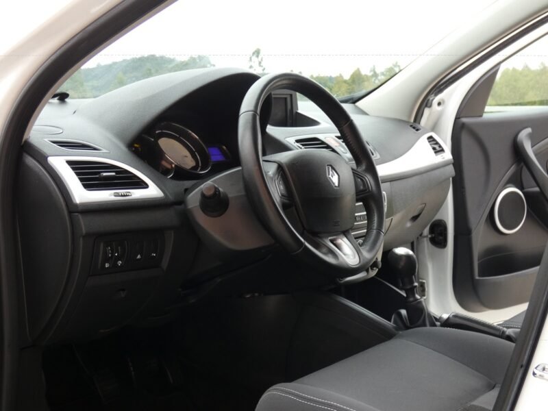 RENAULT Megane Sport Tourer 1.4 TCE