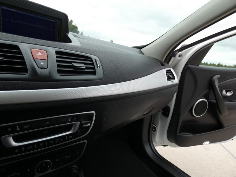 RENAULT Megane Sport Tourer 1.4 TCE