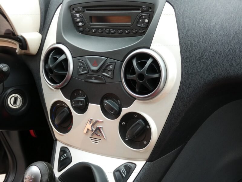 FORD KA 1.2 Titanium