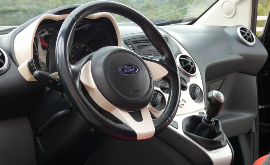 FORD KA 1.2 Titanium