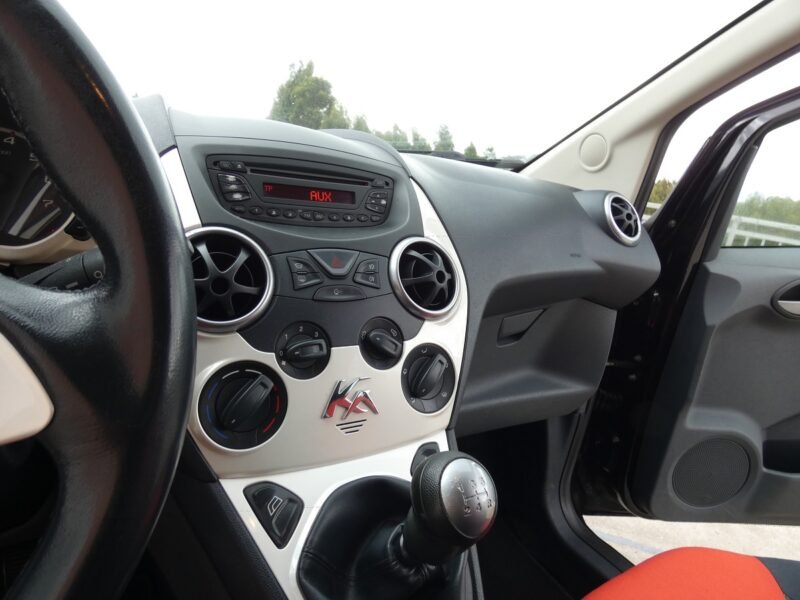 FORD KA 1.2 Titanium